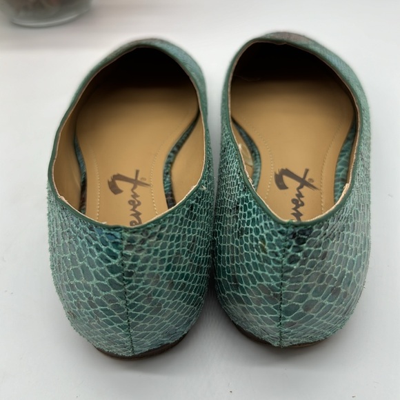 Seven7 Green Snakeskin Pointy Flat Sz 9 BFL6050 - Picture 3 of 6
